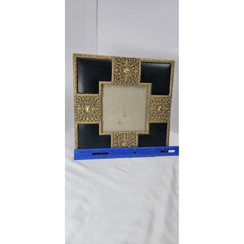 VTG Ornate Gold Black Picture Frame Made in Taiwan Baroque Style Decor 4.5 x 4.5